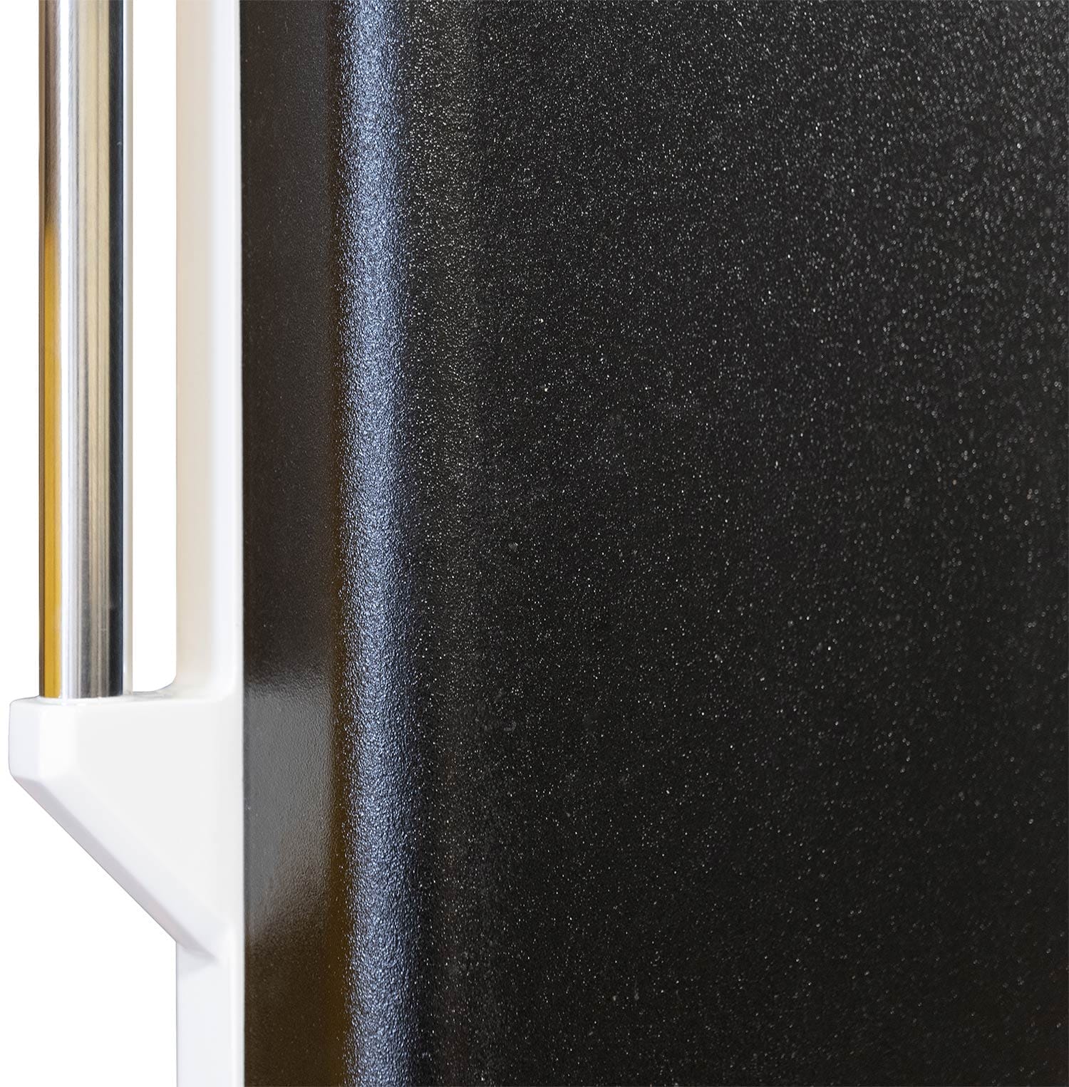 Carbon Pillar Fender with handles